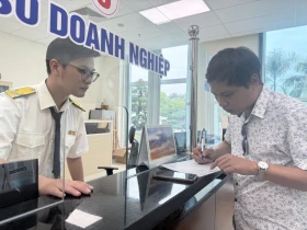 第十六区税务分局：机构精简后高效运作