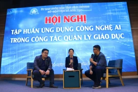 Tập huấn "Ứng dụng công nghệ AI trong công tác quản lý giáo dục trên nền tảng Google"
