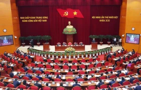 越共第十三届中央委员会第十一次会议隆重开幕