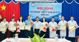 Trung tâm Y tế huyện Phú Giáo: Trao danh hiệu Chiến sĩ thi đua cấp cơ sở cho các cá nhân