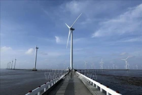 Vietnam developing wind turbine blades that align with weather conditions