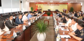 Bình Dương và Trung Quốc chia sẻ kinh nghiệm phát triển khu thương mại tự do