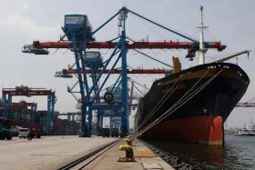 Indonesia to import 19 billion USD worth of US goods to balance trade