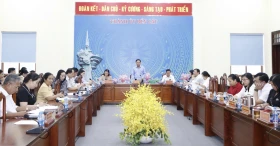 Thành ủy Bến Cát cần chỉ đạo giải quyết kịp thời chế độ, chính sách đối với cán bộ, công chức