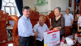 Heart-warming families of revolutionary contributors