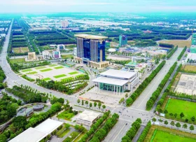 色彩斑斓的工业城市