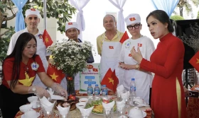 TP.Tân Uyên: Ấm áp “Bữa cơm đoàn kết các dân tộc - tôn giáo”