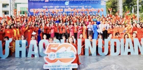 1.500 cán bộ, hội viên tham gia đồng diễn dân vũ với chủ đề “Tự hào phụ nữ Dĩ An”