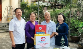 Ấm áp nghĩa tình đất Thủ