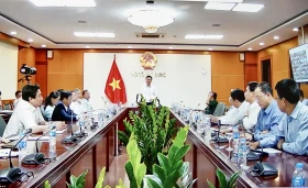 Phấn đấu đến năm 2030 có 50% tòa nhà công sở, nhà dân sử dụng điện mặt trời áp mái tự sản, tự tiêu