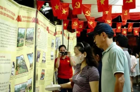 TP.Dĩ An: Khai mạc triển lãm chuyên đề “Chủ tịch Hồ Chí Minh – Cuộc đời và sự nghiệp cách mạng”