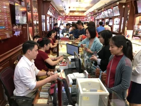 Giá vàng đảo chiều, thương hiệu SJC lên gần mốc 121 triệu đồng mỗi lượng