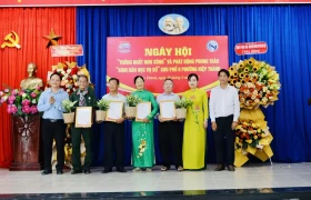 Khu phố 8, Phường Hiệp Thành, TP.Thủ Dầu Một: Tổ chức Ngày hội “Thống nhất non sông”