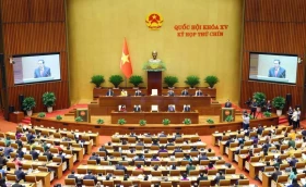 越南第十五届国会第九次会议隆重开幕