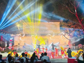 Phong phú các hoạt động phục vụ người dân