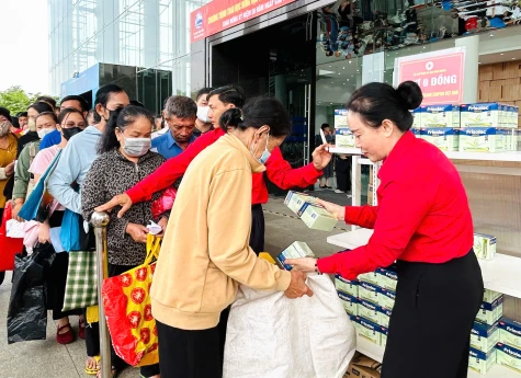 Thiết thực các hoạt động nhân đạo trợ giúp người dân