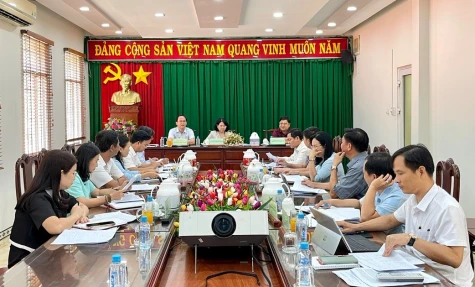Tổ công tác của tỉnh làm việc với Huyện ủy Phú Giáo về công tác cán bộ cấp xã sau sắp xếp 