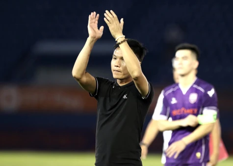 Vì sao Becamex Bình Dương thay tướng lần thứ 2 ở mùa giải 2024-2025?