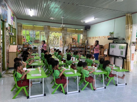 Chuẩn bị các điều kiện hướng tới phổ cập mầm non trẻ 3 - 4 tuổi