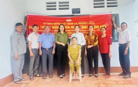 Xã Phước Hòa, huyện Phú Giáo: Nghiệm thu công trình sửa chữa 6 căn nhà Đại đoàn kết