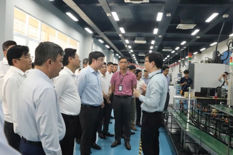 Phát triển công nghiệp công nghệ số và công nghiệp bán dẫn: Tạo động lực tăng trưởng mới