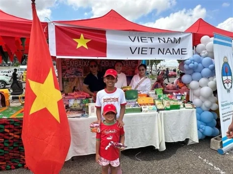 Vietnamese cuisine, sporting spirit shine in Angola