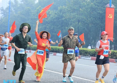 Bước chạy chia sẻ yêu thương