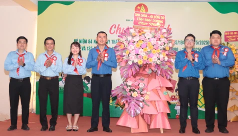 TP.Thủ Dầu Một họp mặt Kỷ niệm 84 năm Ngày thành lập Đội TNTP Hồ Chí Minh