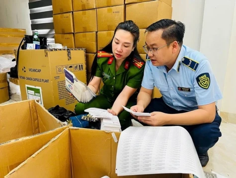 Hà Nội: Triệt phá đường dây hơn 100 tấn thuốc tân dược, thực phẩm chức năng giả