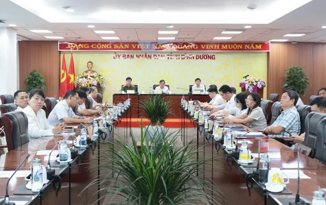 Phát triển khoa học, công nghệ, đổi mới sáng tạo và chuyển đổi số phải gắn liền với đơn giản hóa thủ tục hành chính