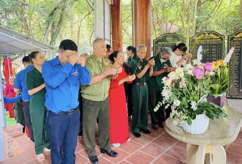 Huyện đoàn Bắc Tân Uyên:
Phối hợp tổ chức Hành trình “Tuổi trẻ tri ân”