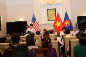 Vietnam, US hold second round of trade negotiations