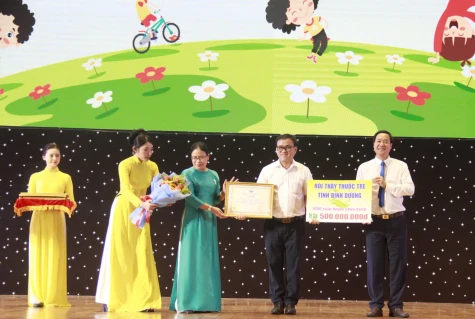 Phát động Tháng hành động Vì trẻ em, khai mạc hè và Ngày hội thiếu nhi tỉnh Bình Dương