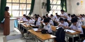 表彰教育部门先进典型