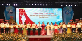 Ngành giáo dục và đào tạo tỉnh Bình Dương: Phát huy vai trò các điển hình tiên tiến trong phong trào thi đua yêu nước