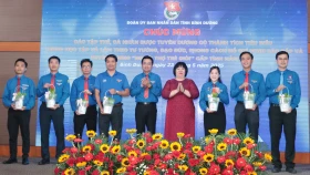 Tuyên dương các gương điển hình, tiêu biểu trong học tập và làm theo tư tưởng, đạo đức, phong cách Hồ Chí Minh