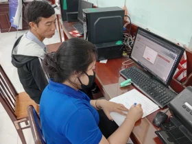 TP.Tân Uyên: Đứng đầu tỉnh về cài đặt chữ ký số cho người dân