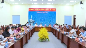 Thành ủy Bến Cát: Họp thông qua dự thảo văn kiện đại hội Đảng bộ các phường sau khi hợp nhất, sáp nhập
