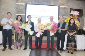 Vui tươi, ấm áp chương trình họp mặt kỷ niệm 25 năm thành lập Câu lạc bộ Sáng tác ca khúc Bình Dương