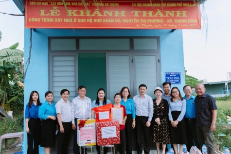 Youth join hands to eliminate substandard houses