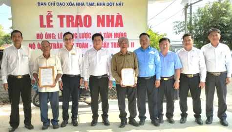 Quyết tâm hoàn thành xóa nhà tạm, nhà dột nát