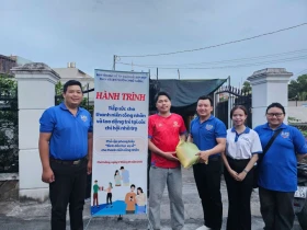 Creating a cohesive and sharing environment for young workers