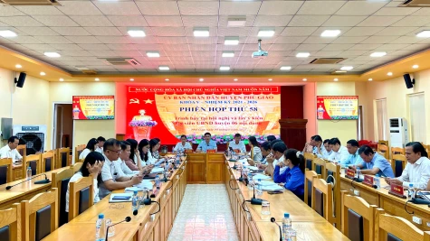 Huyện Phú Giáo:Thông qua các dự thảo đề án sắp xếp, tổ chức lại đơn vị sự nghiệp