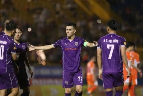 Tiến Linh áp sát danh hiệu "Vua phá lưới" tại V.League 2024-2025