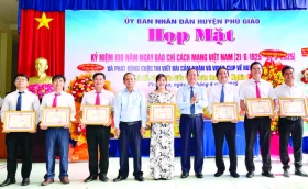 “Nhịp cầu” thông tin từ cơ sở