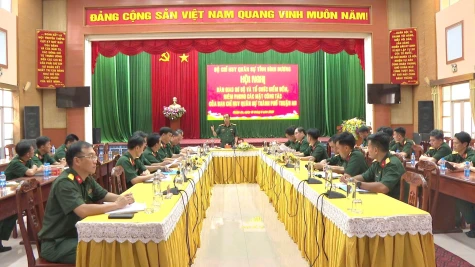 Bàn giao sơ bộ các mặt công tác của Ban Chỉ huy Quân sự cấp huyện