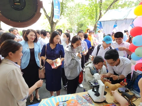 Tuyển sinh vào lớp 10: Không chỉ “một lối đi”