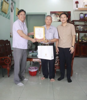 Tri ân các thế hệ làm báo nhân kỷ niệm 100 năm Ngày Báo chí Cách mạng Việt Nam