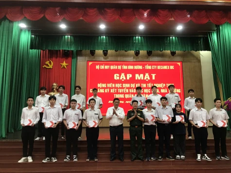 Bình Dương gặp mặt, động viên học sinh đăng ký xét tuyển vào các học viện, nhà trường Quân đội năm 2025