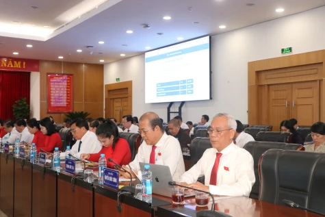HĐND tỉnh: Thông qua nhiều nghị quyết quan trọng, tạo động lực phát triển kinh tế - xã hội